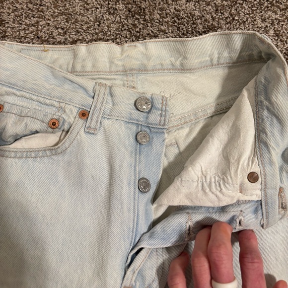 TO DIE FOR-Vintage 501 Button-Fly Levi’s-tagged 27”, fits modern 25”-80s! - Picture 9 of 16